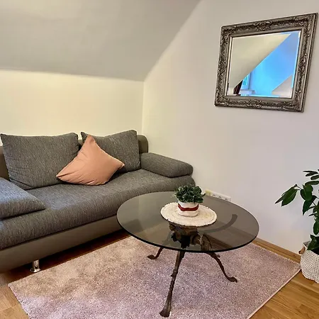 The Peaceful Garden & Free Parking Pensionat 4*