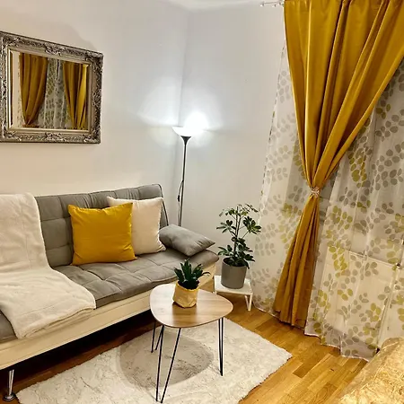 The Peaceful Garden & Free Parking 4*