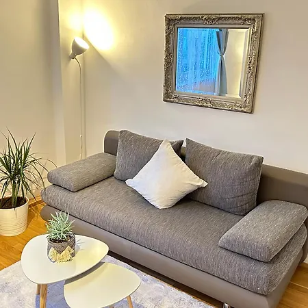 The Peaceful Garden & Free Parking Penzion 4*