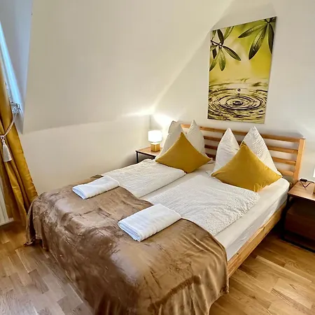 The Peaceful Garden & Free Parking Penzion 4*