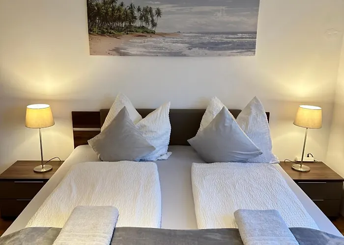 The Peaceful Garden & Free Parking 4*