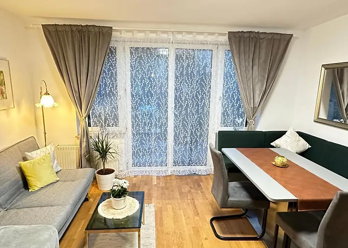 The Peaceful Garden & Free Parking 4* Solnohrad