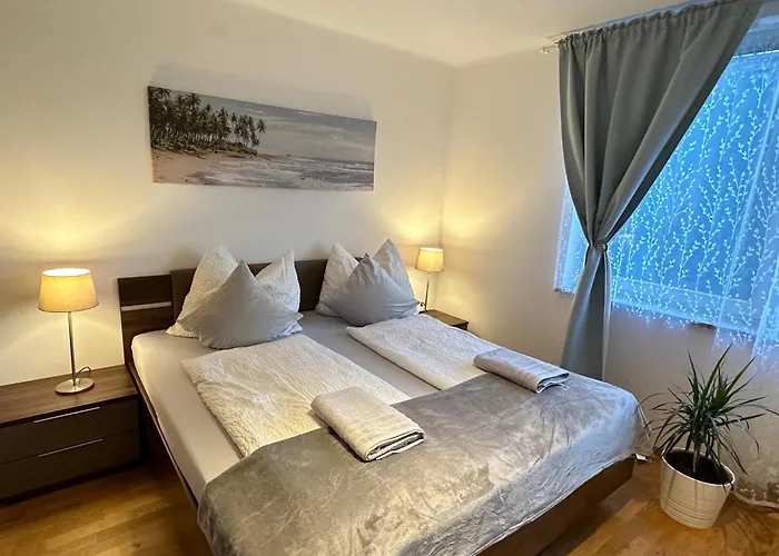 The Peaceful Garden & Free Parking Penzion Solnohrad