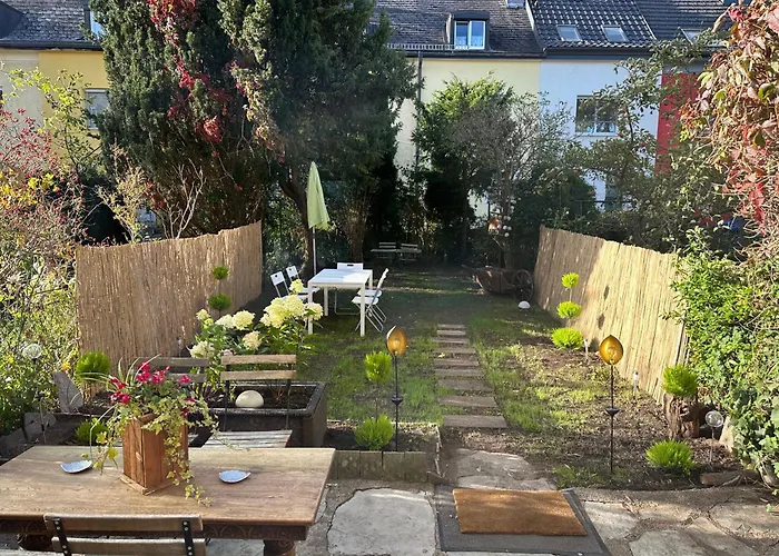 The Peaceful Garden & Free Parking 4*